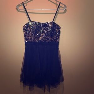 LIKE NEW sequin mini